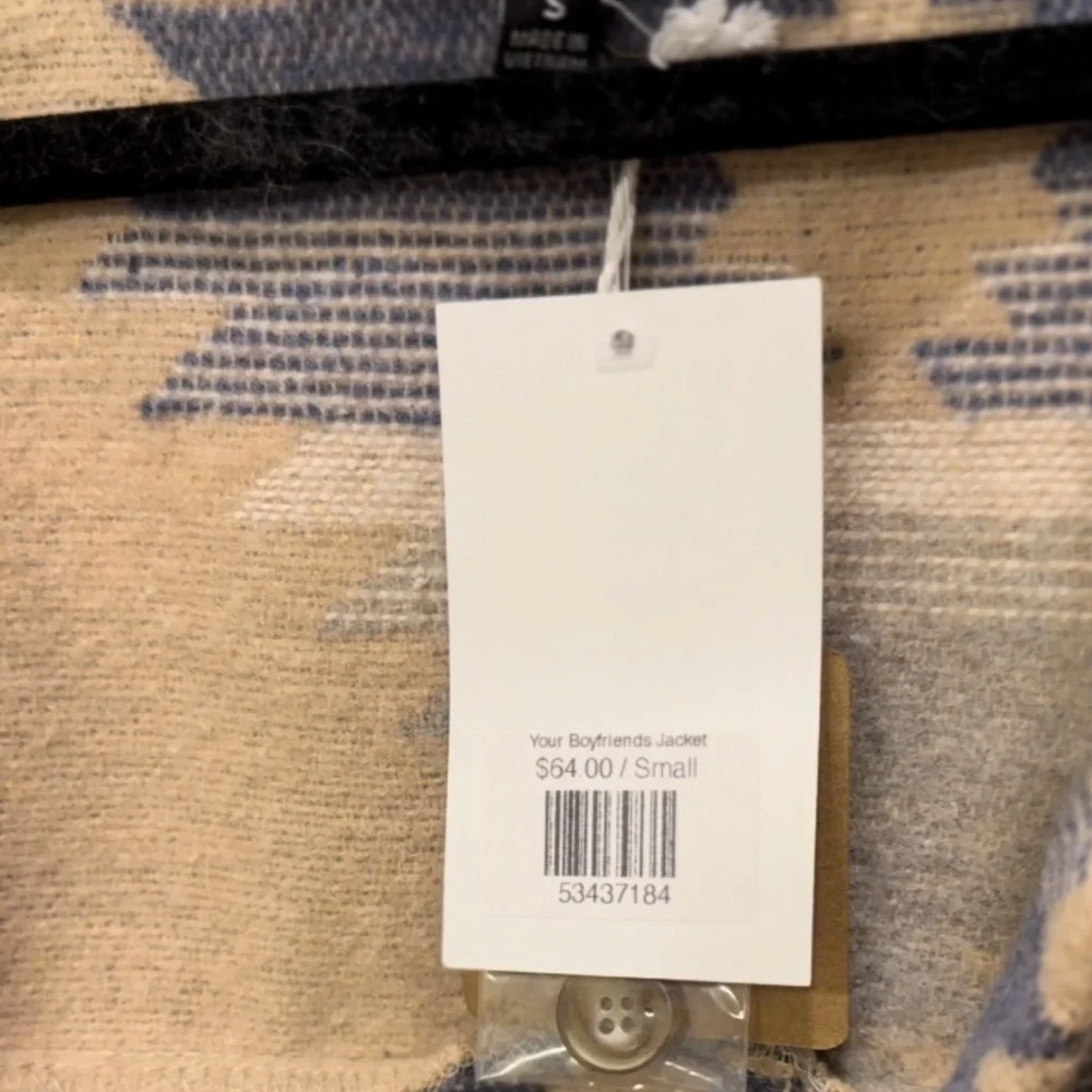 Yellowstone-chic flannel/shacket - Picture 2 of 2